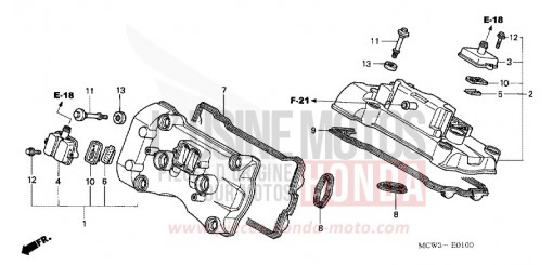 COUVERCLE DE CULASSE VFR800A2 de 2002